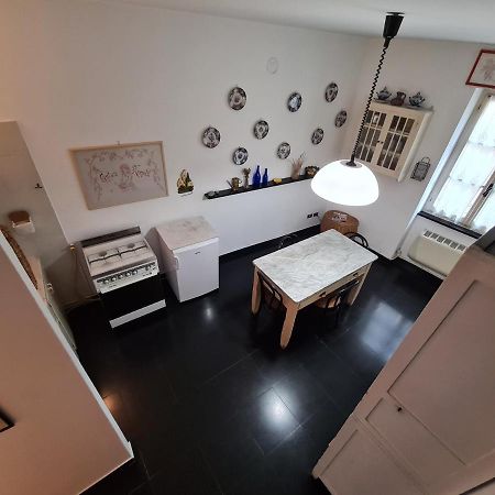 Mansarda A Finalborgo - Fascino E Tradizione Apartment Finale Ligure Bagian luar foto